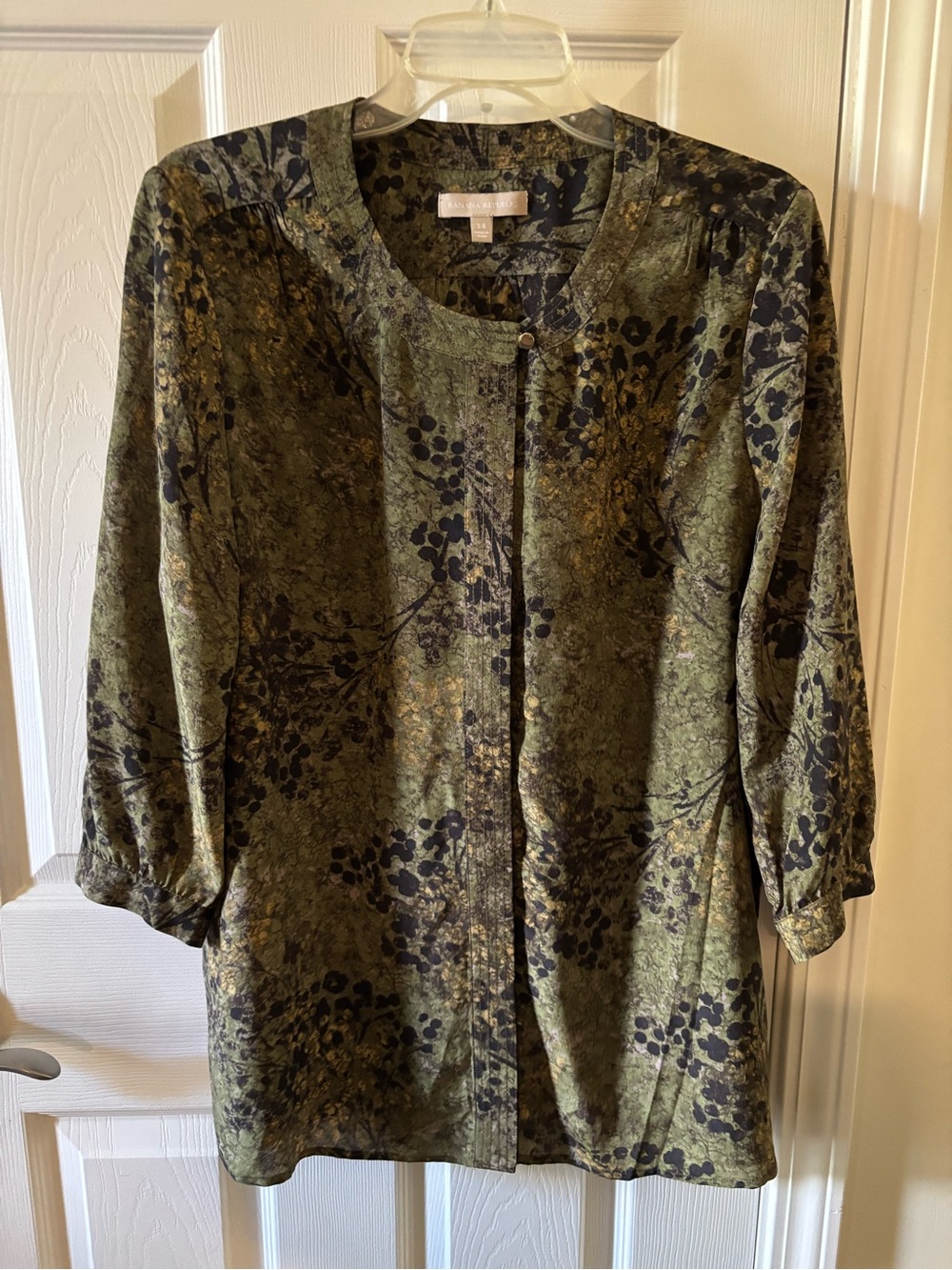 Banana Republic Olive Green & brown Floral Button-Front silk Tunic 3/4 sleeve
